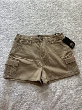 Dickies Tan Cargo Work Shorts — Women's Style